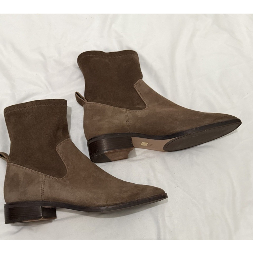 LOUISE et CIE Silko Pull On Ankle Boots Booties Sz. 9M Taupe Brown Suede Leather - Picture 3 of 13